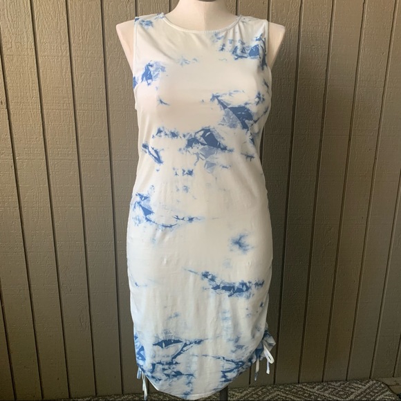 Vero Moda Dresses & Skirts - Vero Moda Sussy Tie Dye Print Side Tie Sleeveless Midi Dress